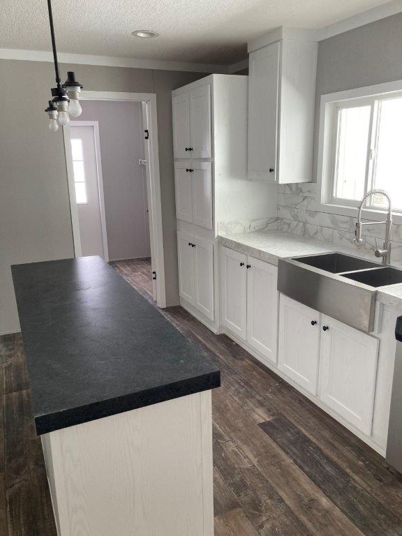 Fleetwood 28’ X 62’ 3 Bedroom 2 Bath