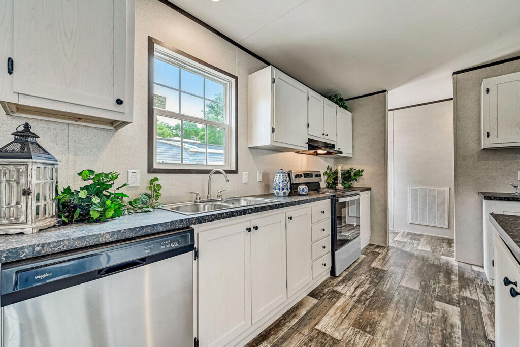 P2856H32P01-Kitchen-Edits-(2)